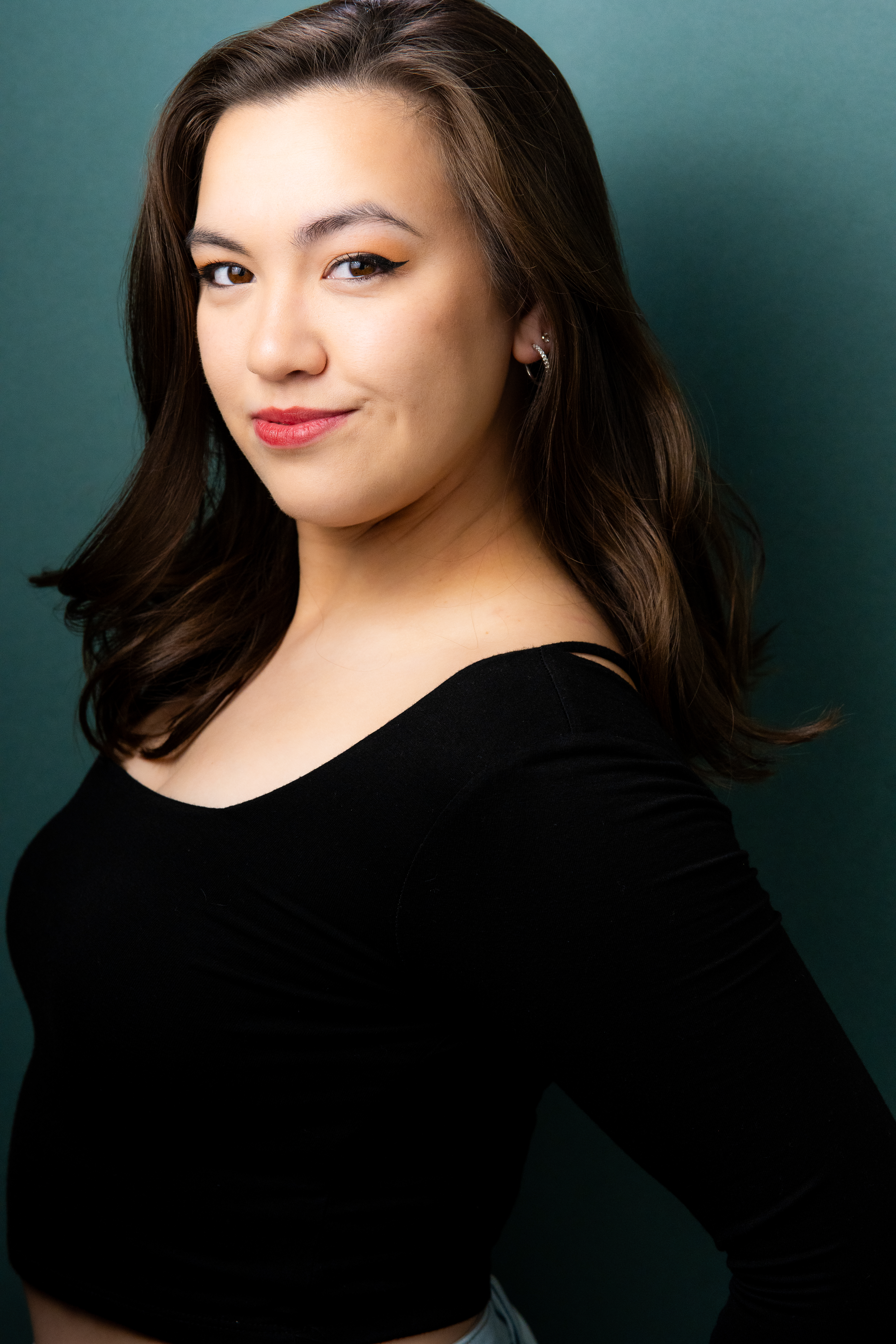 Teah Mirabelli headshot 8