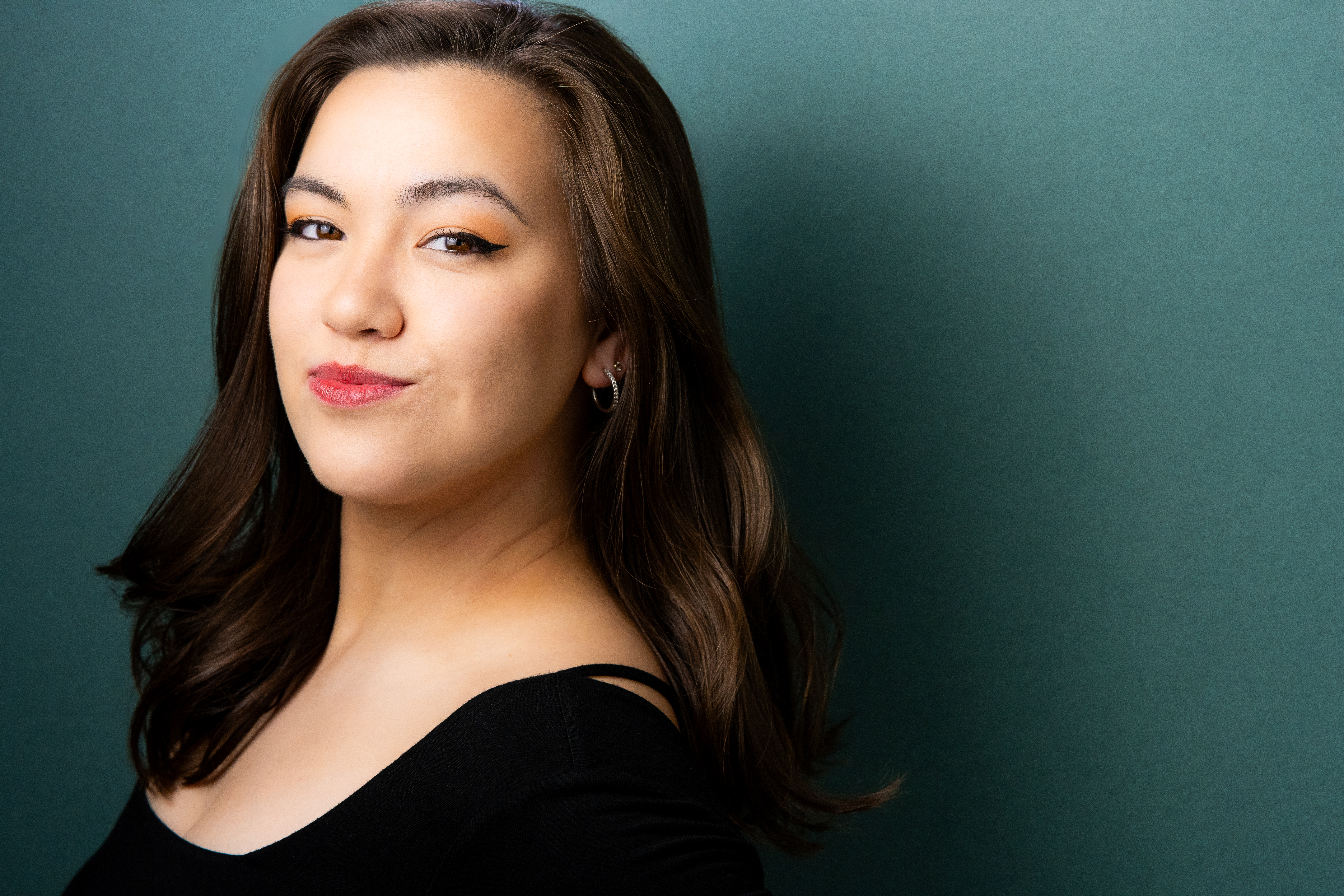 Teah Mirabelli headshot 9